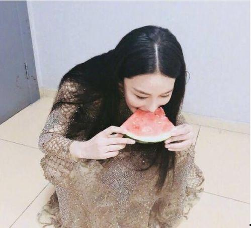 吃瓜娱乐酱买好衣服