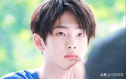 陈伟霆周震南吃瓜娱乐