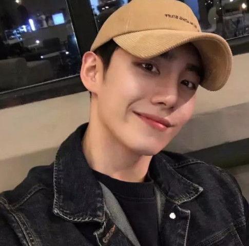 吃瓜娱乐微博头像男的,揭秘吃瓜娱乐界男明星的微博头像魅力